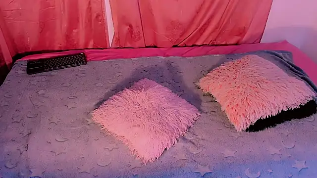 Mariana-ofc online show from 11.12.25