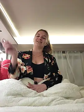 Snapshot of Amesthyst_destiny chatting on 03.25.26 Amesthyst destiny online show from 03.25.26