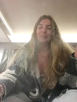 Snapshot of Amesthyst_destiny chatting on 04.03.26 Amesthyst destiny online show from 04.03.26