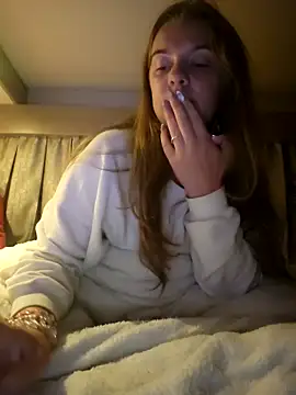 Snapshot of Amesthyst_destiny chatting on 04.10.26 Amesthyst destiny online show from 04.10.26