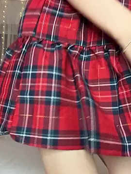 Snapshot of TwinTemptations chatting on 11.13.25 TwinTemptations online show from 11.13.25