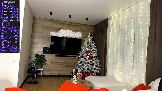 Snapshot of TwinTemptations chatting on 01.12.26 TwinTemptations online show from 01.12.26