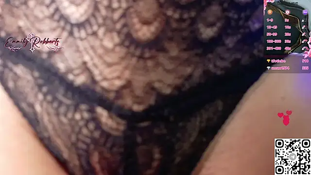 Snapshot of Emmi_Roberts chatting on 06.25.26 Emmi Roberts online show from 06.25.26