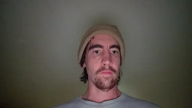 Snapshot of jonnygoodtimes chatting on 10.23.25 jonnygoodtimes online show from 10.23.25