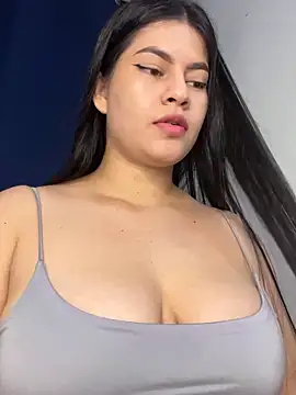 Saanvi21 online show from 09.10.25