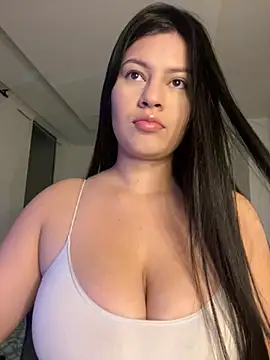 Snapshot of Saanvi21 chatting on 07.04.26 Saanvi21 online show from 07.04.26