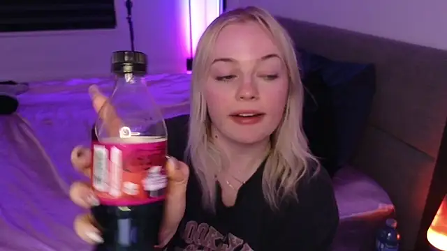 Snapshot of margot_robbie7 chatting on 04.09.26 margot robbie7 online show from 04.09.26