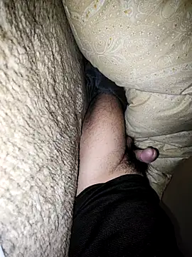 Snapshot of ikeike-kun chatting on 12.14.25 ikeike-kun online show from 12.14.25