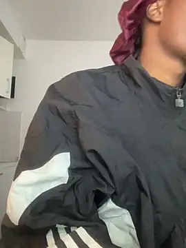 Snapshot of Renoirmonter chatting on 03.16.25 Renoirmonter online show from 03.16.25