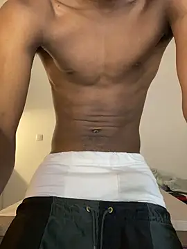 Snapshot of Renoirmonter chatting on 10.06.25 Renoirmonter online show from 10.06.25