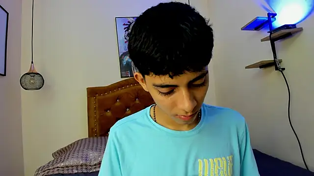 Snapshot of Matty_Sparkk chatting on 03.14.25 Matty Sparkk online show from 03.14.25