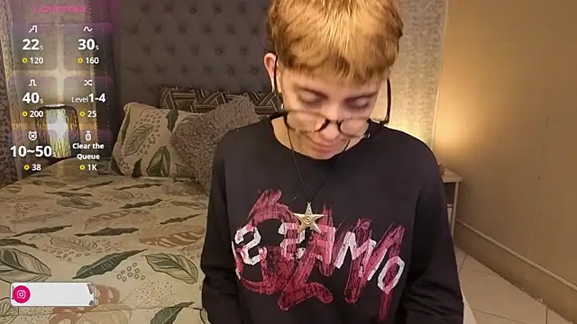 Snapshot of Matty_Sparkk chatting on 09.30.25 Matty Sparkk online show from 09.30.25