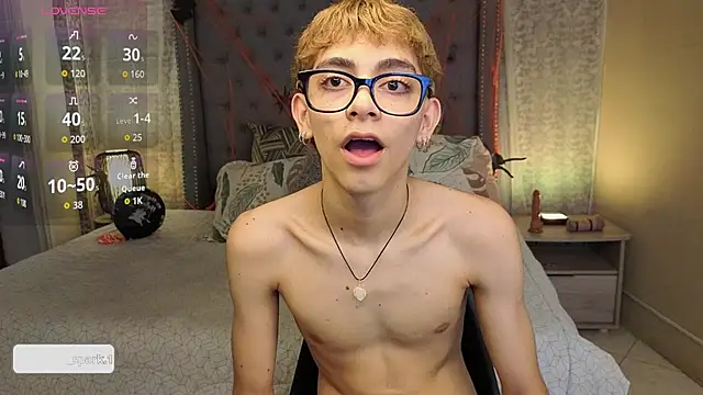 Snapshot of Matty_Sparkk chatting on 10.28.25 Matty Sparkk online show from 10.28.25