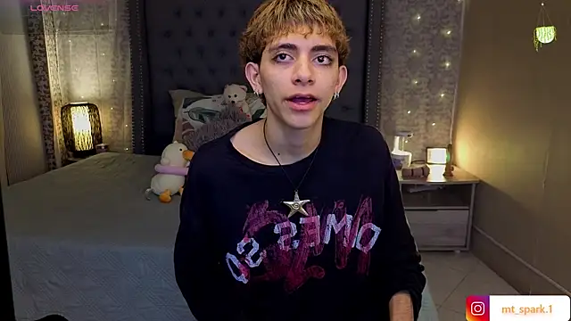 Snapshot of Matty_Sparkk chatting on 12.02.25 Matty Sparkk online show from 12.02.25