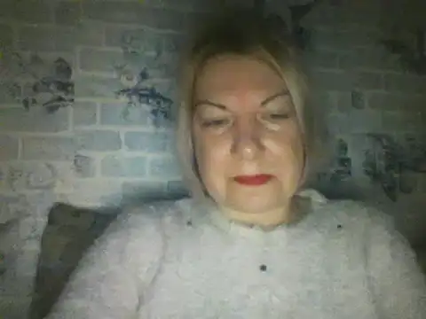 Snapshot of Lillia_Ray chatting on 03.18.25 Lillia Ray online show from 03.18.25