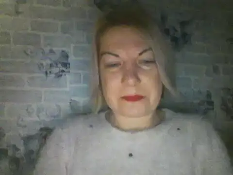 Snapshot of Lillia_Ray chatting on 03.19.25 Lillia Ray online show from 03.19.25
