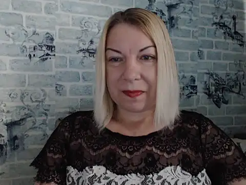Snapshot of Lillia_Ray chatting on 09.12.25 Lillia Ray online show from 09.12.25