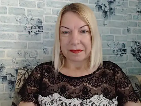 Snapshot of Lillia_Ray chatting on 09.13.25 Lillia Ray online show from 09.13.25