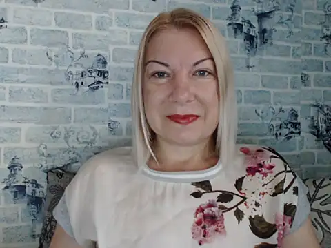 Snapshot of Lillia_Ray chatting on 09.19.25 Lillia Ray online show from 09.19.25