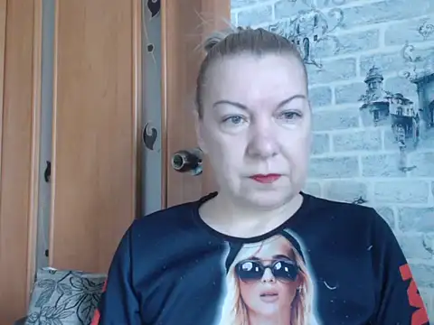 Snapshot of Lillia_Ray chatting on 02.01.26 Lillia Ray online show from 02.01.26