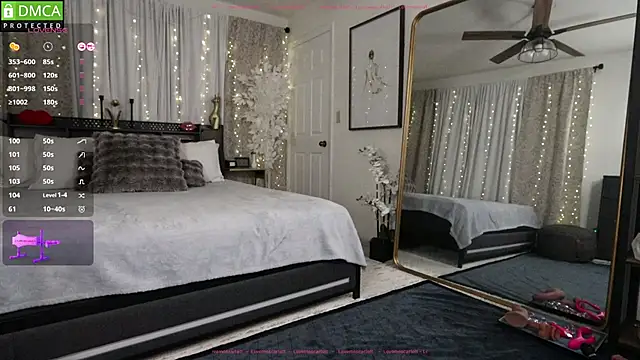 Snapshot of LoveMoScarlett chatting on 09.10.25 LoveMoScarlett online show from 09.10.25