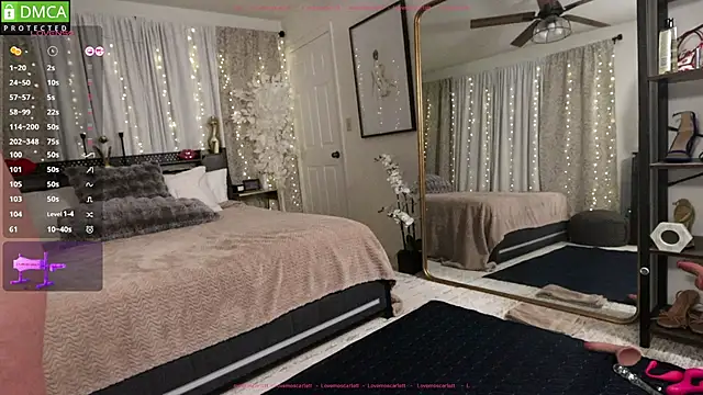 Snapshot of LoveMoScarlett chatting on 10.03.25 LoveMoScarlett online show from 10.03.25