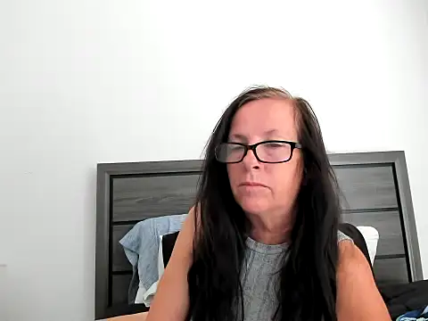 peachgoddess online show from 09.15.25