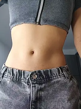 Miss-Dannie online show from 02.04.26