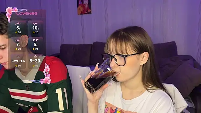 Snapshot of Romanhavesweetydick777 chatting on 11.01.25 Romanhavesweetydick777 online show from 11.01.25