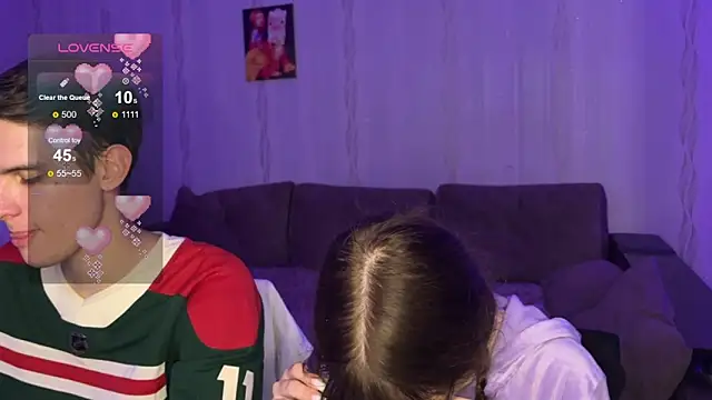 Snapshot of Romanhavesweetydick777 chatting on 11.10.25 Romanhavesweetydick777 online show from 11.10.25