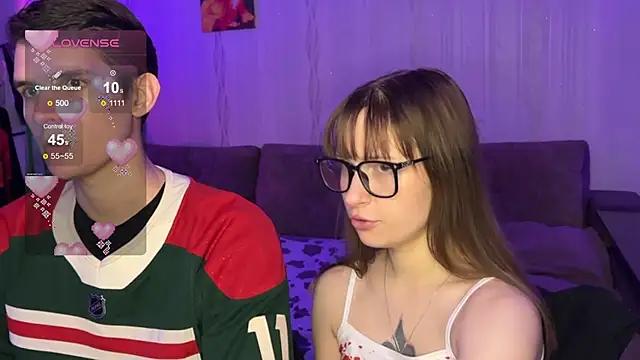 Snapshot of Romanhavesweetydick777 chatting on 11.22.25 Romanhavesweetydick777 online show from 11.22.25