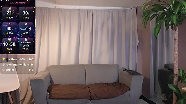 Snapshot of YuliethPetite chatting on 02.10.26 YuliethPetite online show from 02.10.26