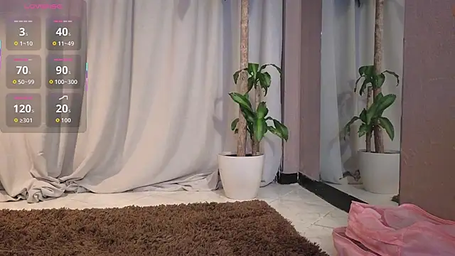 Snapshot of YuliethPetite chatting on 02.11.26 YuliethPetite online show from 02.11.26