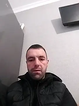 Snapshot of MaksDzubaV chatting on 03.29.26 MaksDzubaV online show from 03.29.26