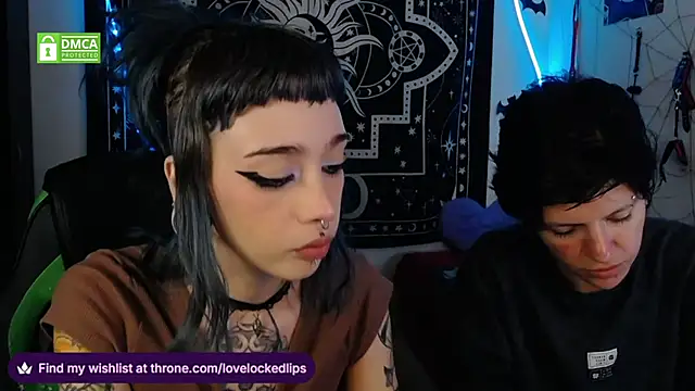 lovelockedlips online show from 11.24.25