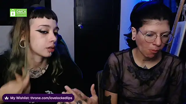 Snapshot of lovelockedlips chatting on 06.22.26 lovelockedlips online show from 06.22.26