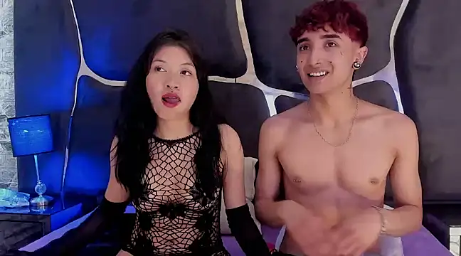 Snapshot of LauryAndNarem69 chatting on 03.18.25 LauryAndNarem69 online show from 03.18.25