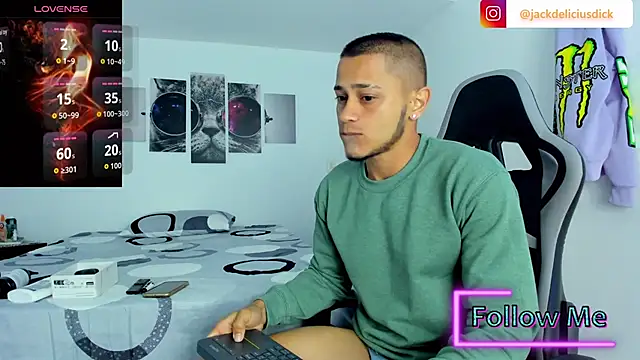 Snapshot of jackdeliciusdick chatting on 10.30.25 jackdeliciusdick online show from 10.30.25