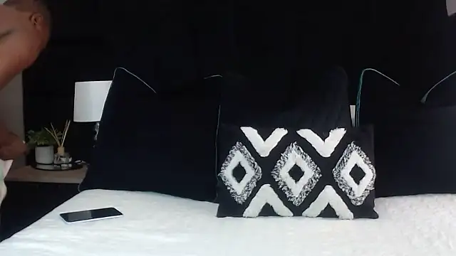 Snapshot of sexdevolxx chatting on 10.30.25 sexdevolxx online show from 10.30.25