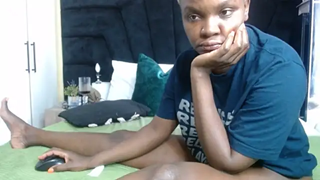 Snapshot of sexdevolxx chatting on 02.23.26 sexdevolxx online show from 02.23.26