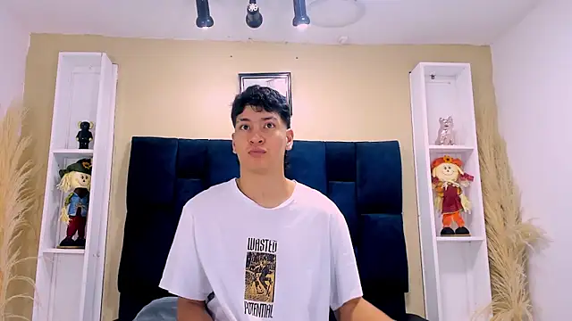 Jhojan twink online show from 10.06.25