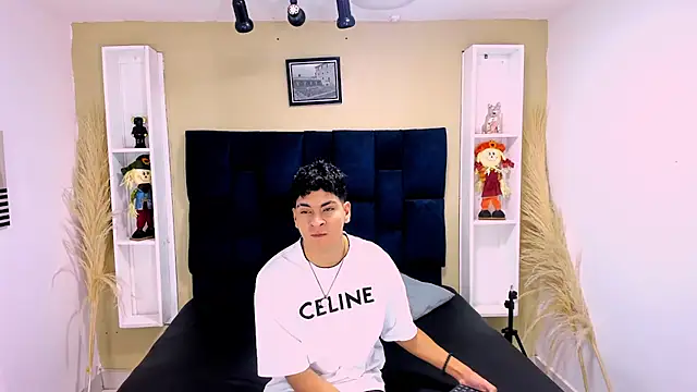 Jhojan twink online show from 10.08.25