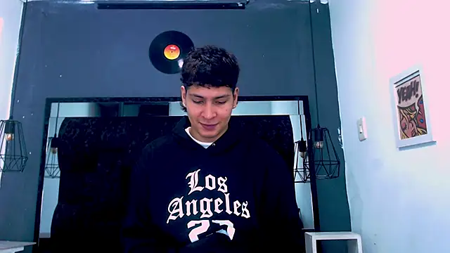 Snapshot of Jhojan_twink chatting on 03.20.26 Jhojan twink online show from 03.20.26