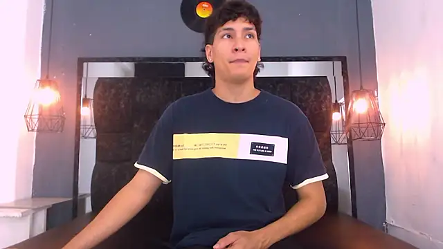 Snapshot of Jhojan_twink chatting on 03.25.26 Jhojan twink online show from 03.25.26