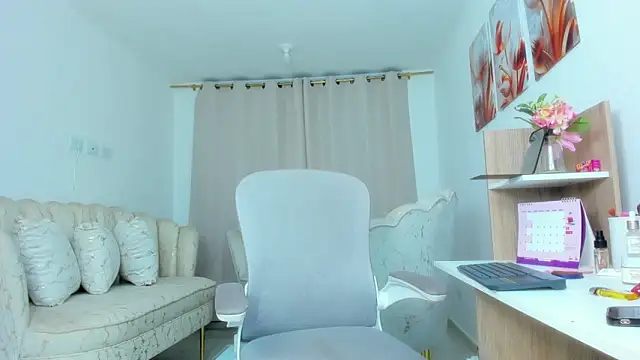 karol f00x online show from 11.29.25