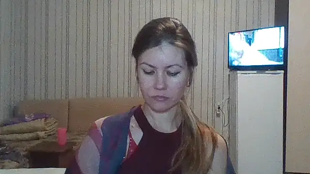 Eva Neon online show from 09.25.25