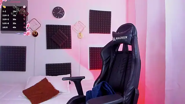 Snapshot of hannarusso chatting on 11.07.25 hannarusso online show from 11.07.25