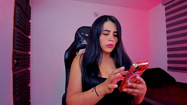 Snapshot of hannarusso chatting on 02.06.26 hannarusso online show from 02.06.26