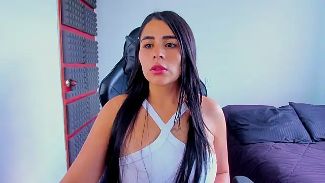 Snapshot of hannarusso chatting on 02.17.26 hannarusso online show from 02.17.26