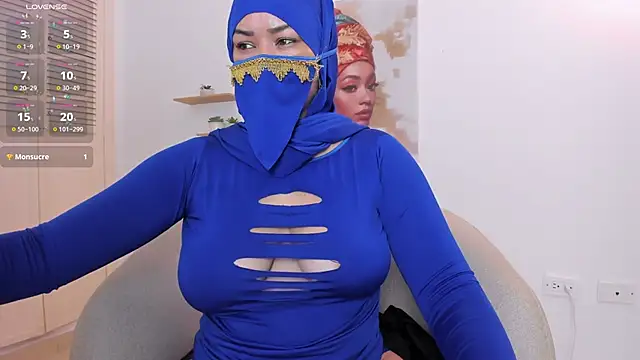 Layla arabelle online show from 10.22.25